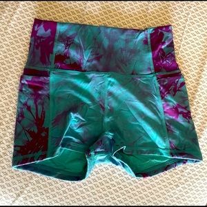 Fabletics Yoga Shorts (tie-dye)